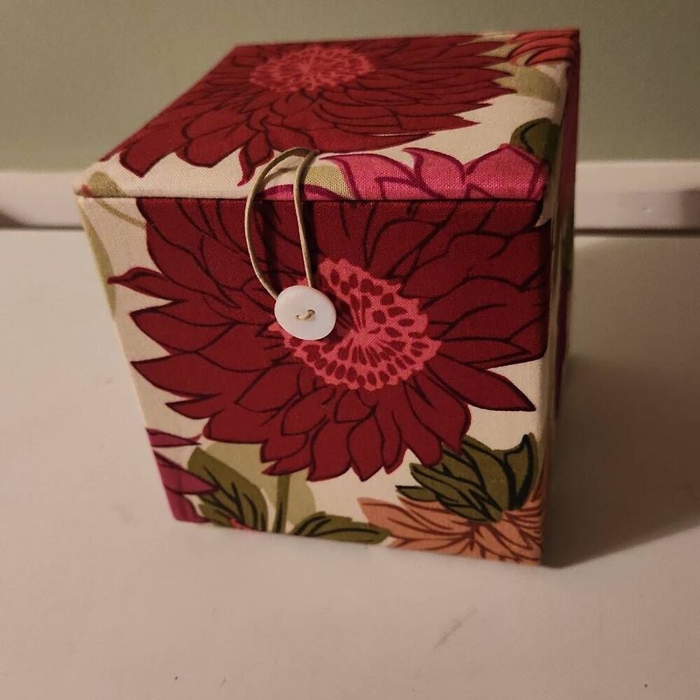 2010 Vera Bradley Ornament with Box